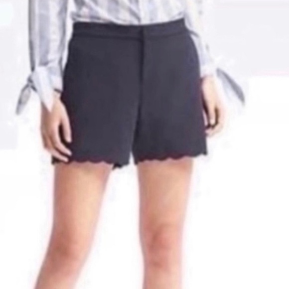 NWOT Banana Republic navy scallop stretch short size 4 - Picture 1 of 6